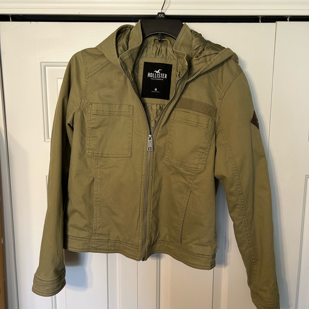 Hollister Green Utility Jacket with Hood and Slim Fit